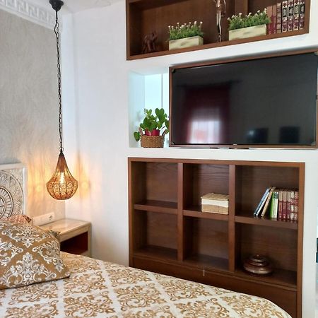 Atico Exclusivo En El Centro De Granada Apartment Luaran gambar